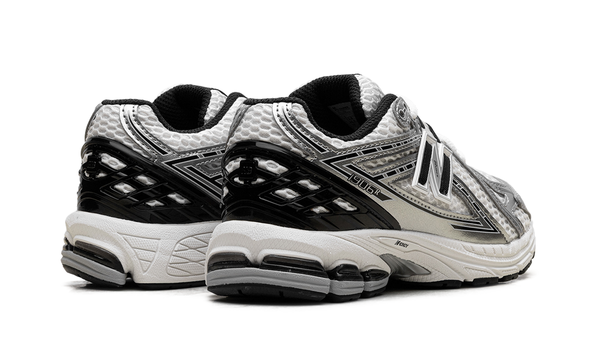 Overkicks - New Balance 1906R White Silver Metallic Black (PS) (PC1906ER) - imagen 3