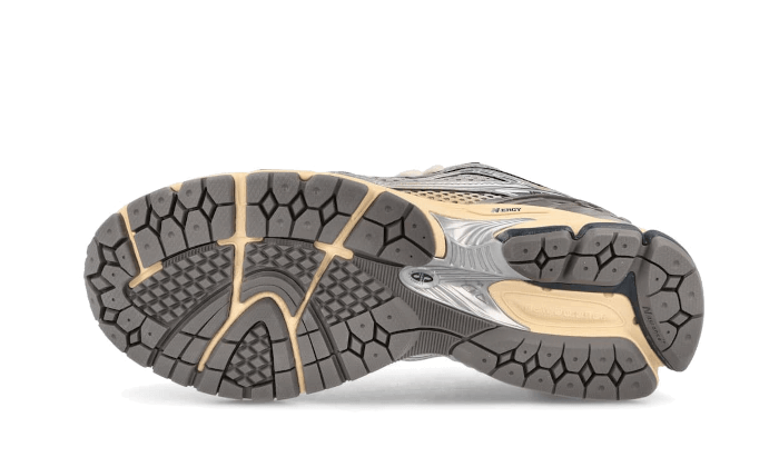 Overkicks - New Balance 1906R thisisneverthat The 2022 Downtown Run (M1906RTI) - vista trasera