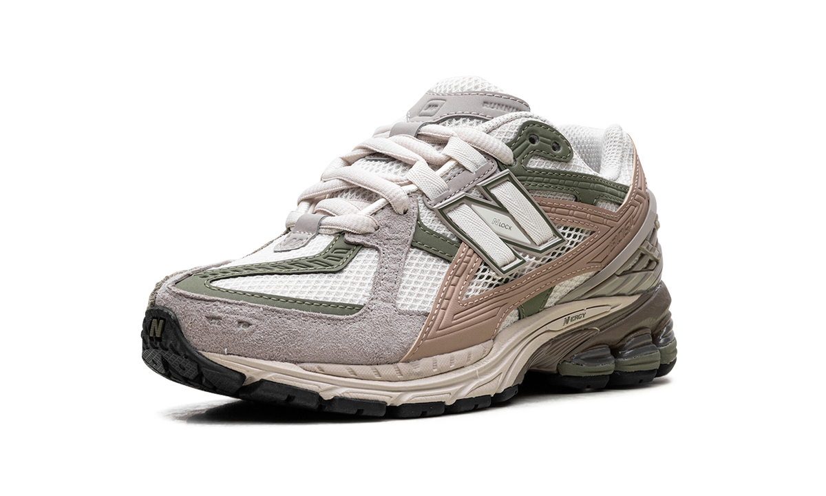 Overkicks - New Balance 1906U Linen Dark Olivine (M1906NE) - detalle suela