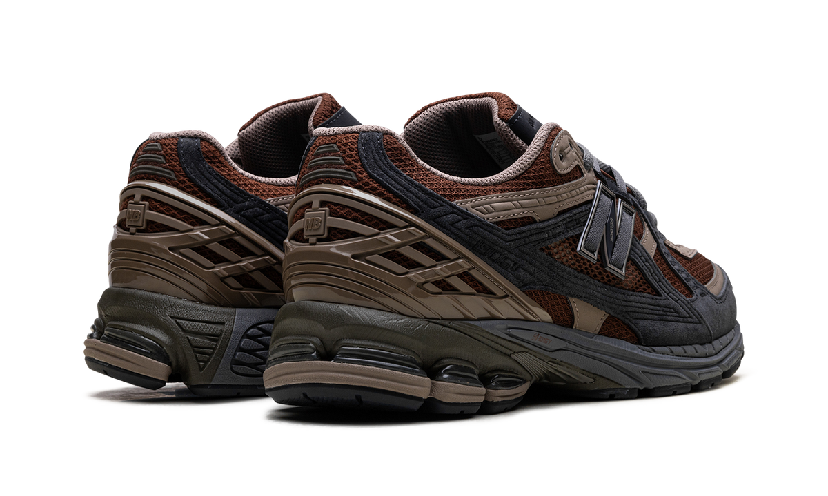Overkicks - New Balance 1906U Rich Oak Phantom (M1906NG) - par completo