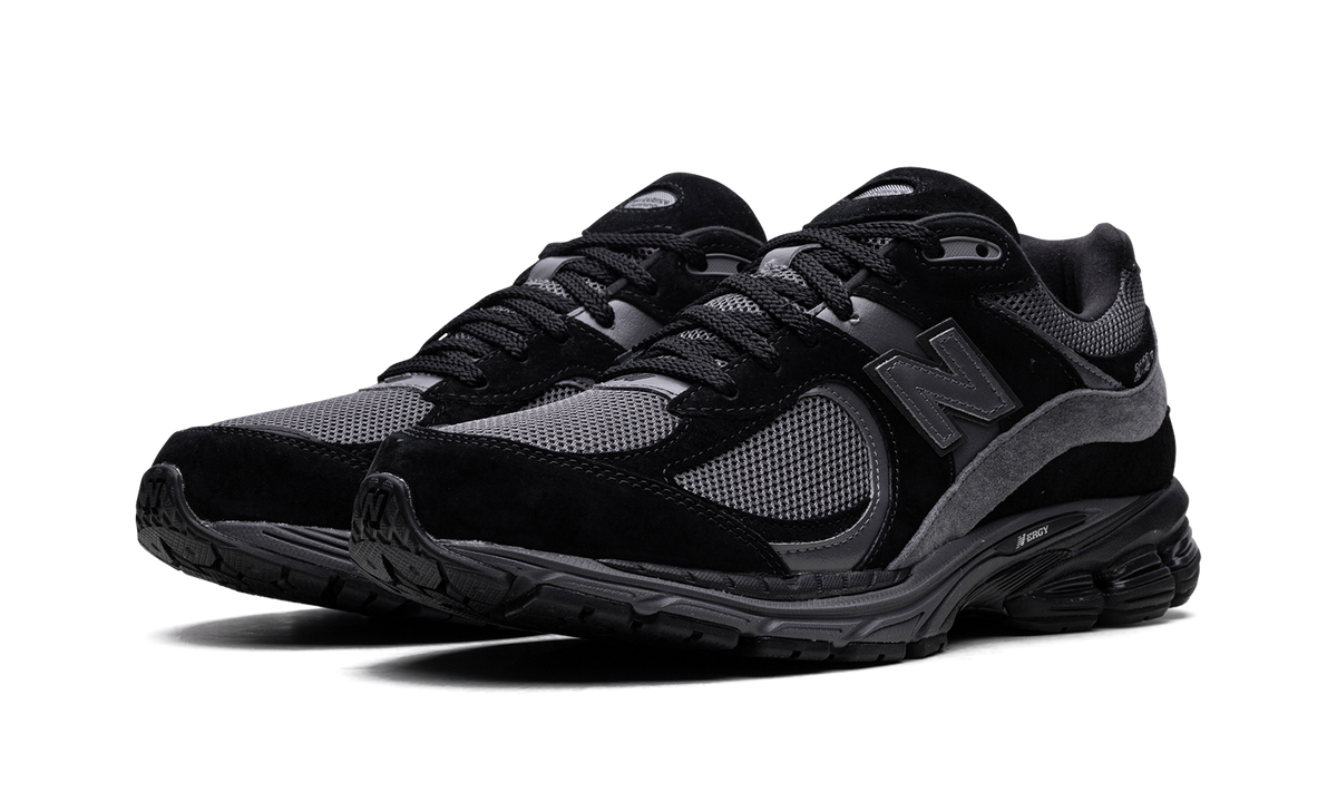 Overkicks - New Balance 2002R Black Dark Grey (M2002RBL) - vista trasera