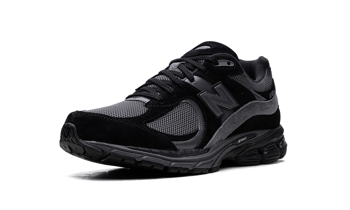Overkicks - New Balance 2002R Black Dark Grey (M2002RBL) - detalle suela