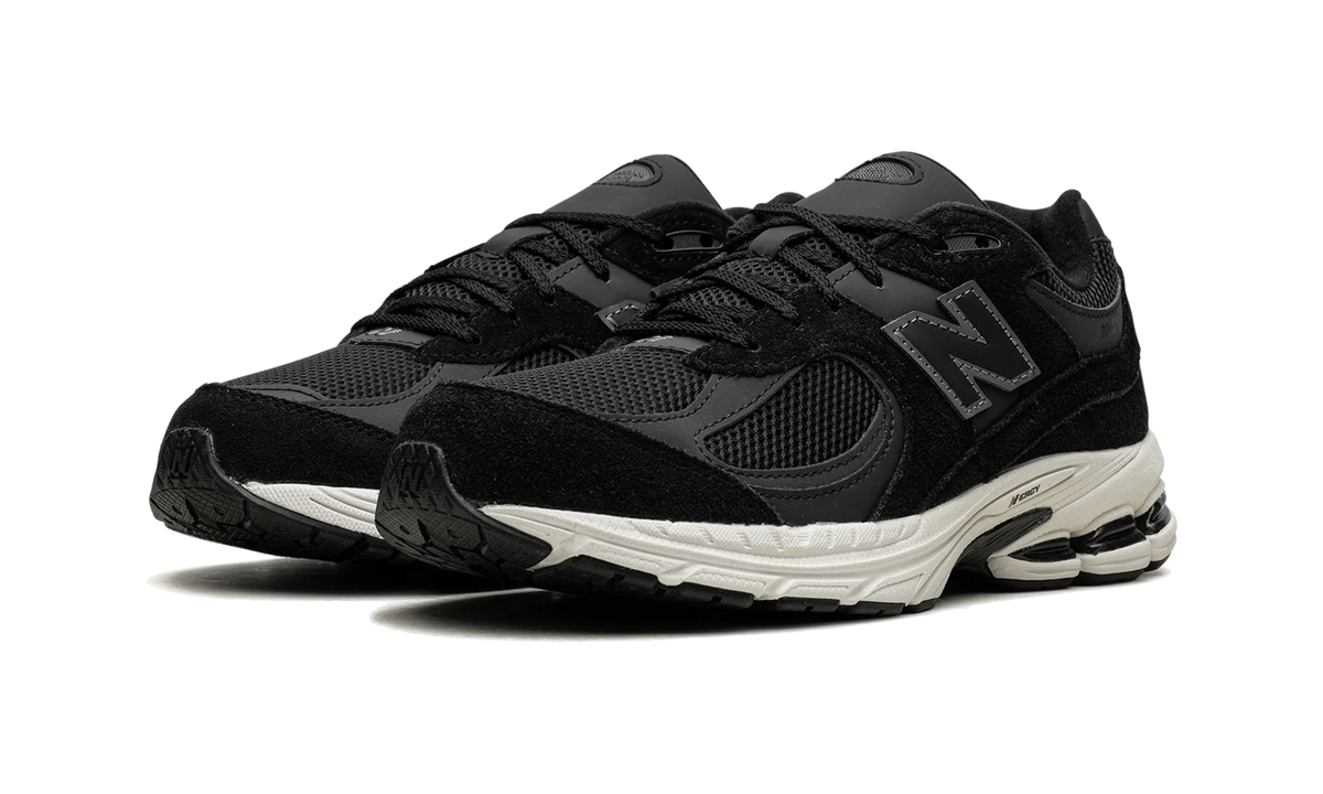 Overkicks - New Balance 2002R Black (GS) (GC2002BK) - imagen 2