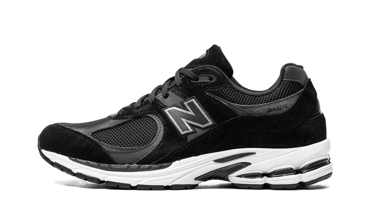 Overkicks - New Balance 2002R Black Gunmetal (M2002RBK) - vista lateral