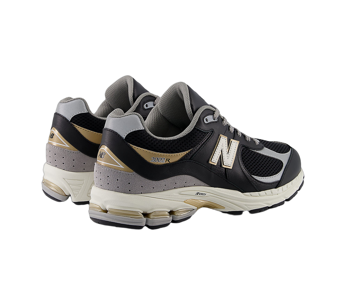 Overkicks - New Balance 2002R Black Sea Salt Gold Metallic (M2002RPO) - par completo