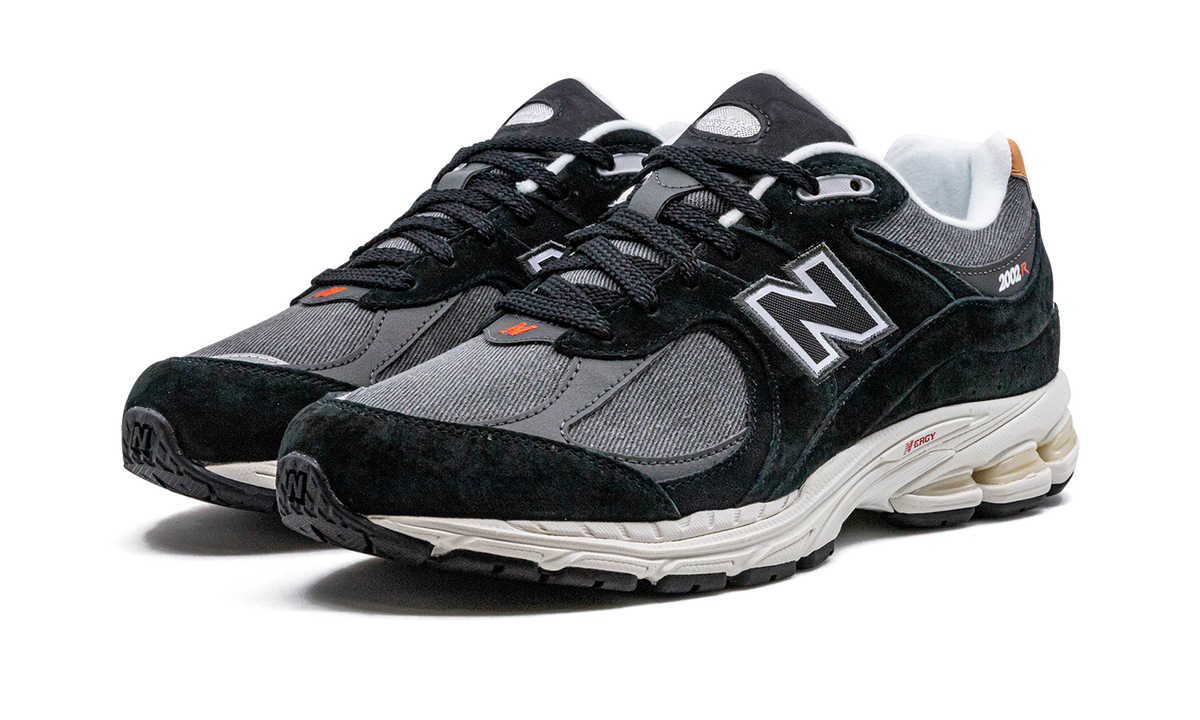 Overkicks - New Balance 2002R Black Sepia (M2002REB) - vista trasera