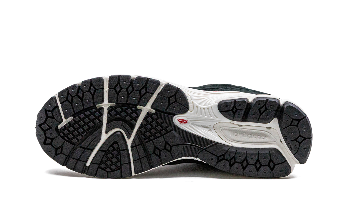 Overkicks - New Balance 2002R Black Sepia (M2002REB) - vista superior