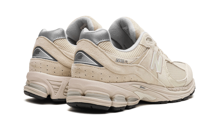 Overkicks - New Balance 2002R Bone Light Aluminum (ML2002RE) - par completo