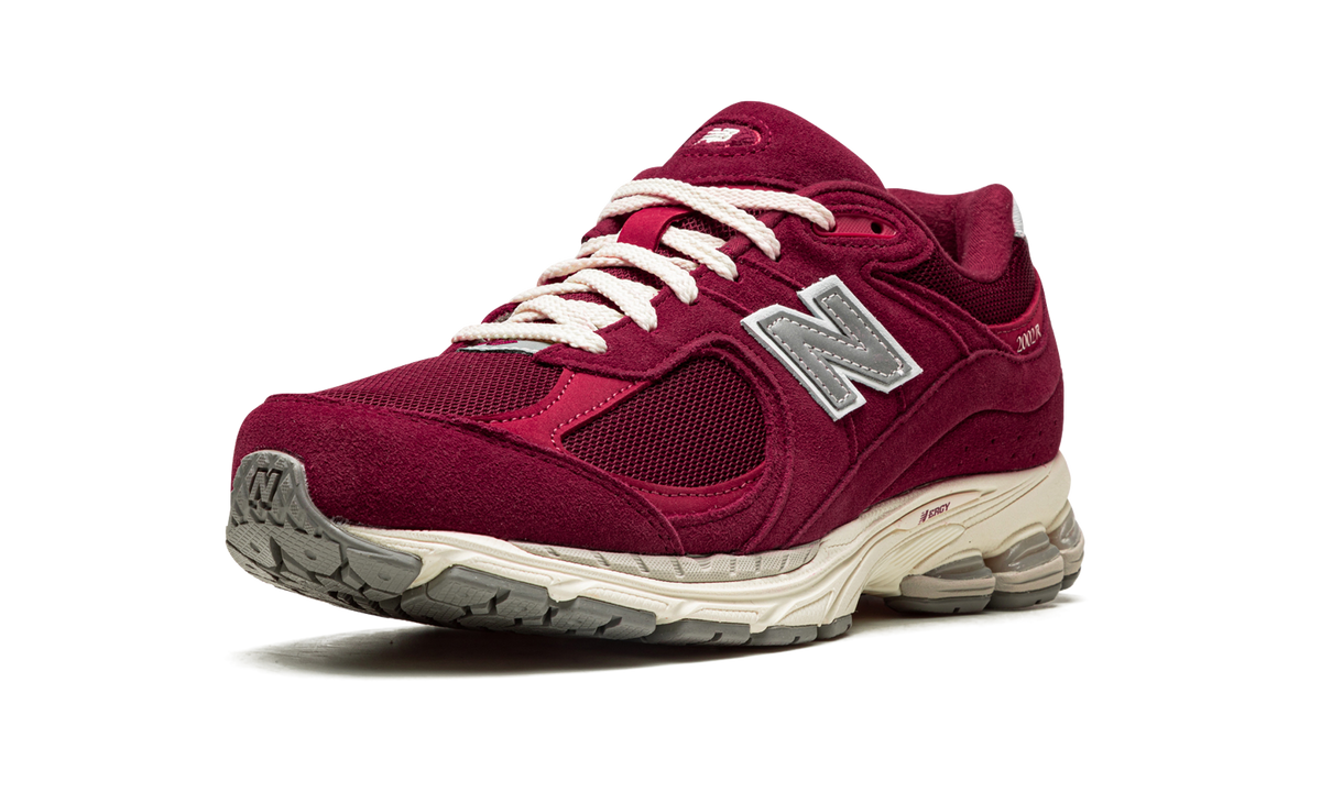 Overkicks - New Balance 2002R Bordeaux (M2002RHA) - detalle suela