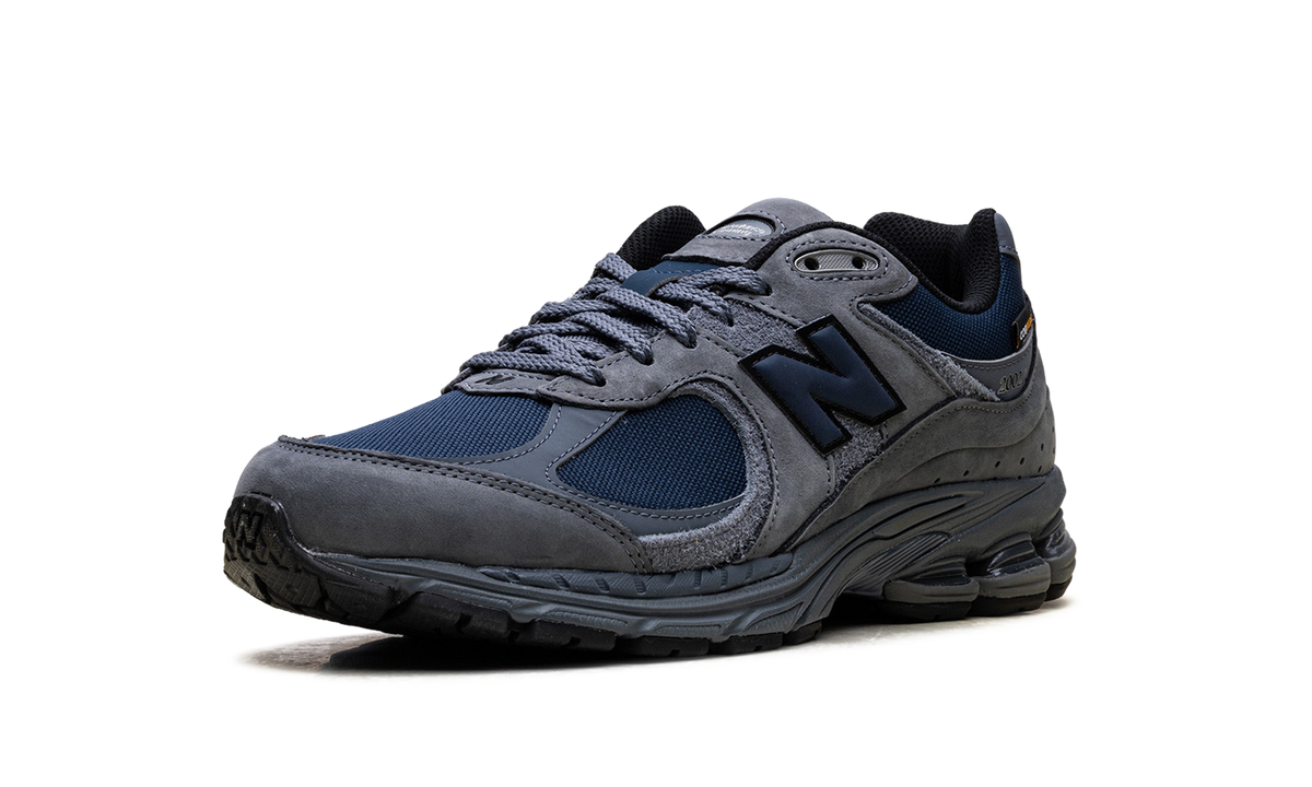 Overkicks - New Balance 2002R Cordura Dark Arctic Gray (M2002RPH) - par completo