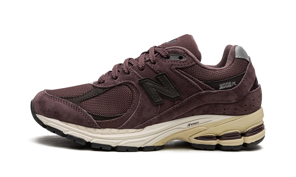 Overkicks - New Balance 2002R Dark Grape (M2002RCD) - vista lateral