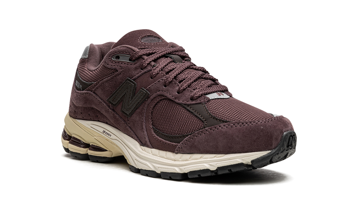 Overkicks - New Balance 2002R Dark Grape (M2002RCD) - detalle lateral interior