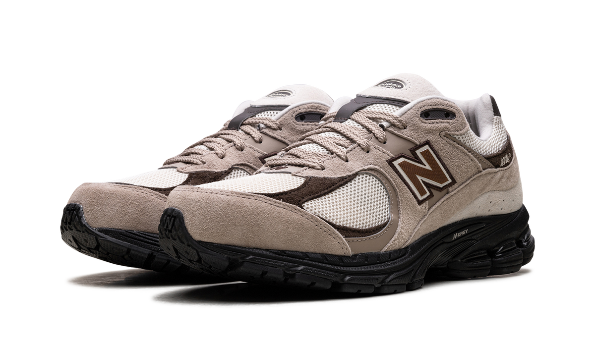 Overkicks - New Balance 2002R Driftwood Rich Earth (M2002RZR) - vista trasera
