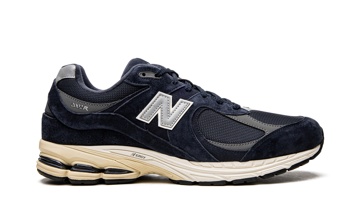 Overkicks - New Balance 2002R Eclipse Navy (M2002RCA) - detalle talón