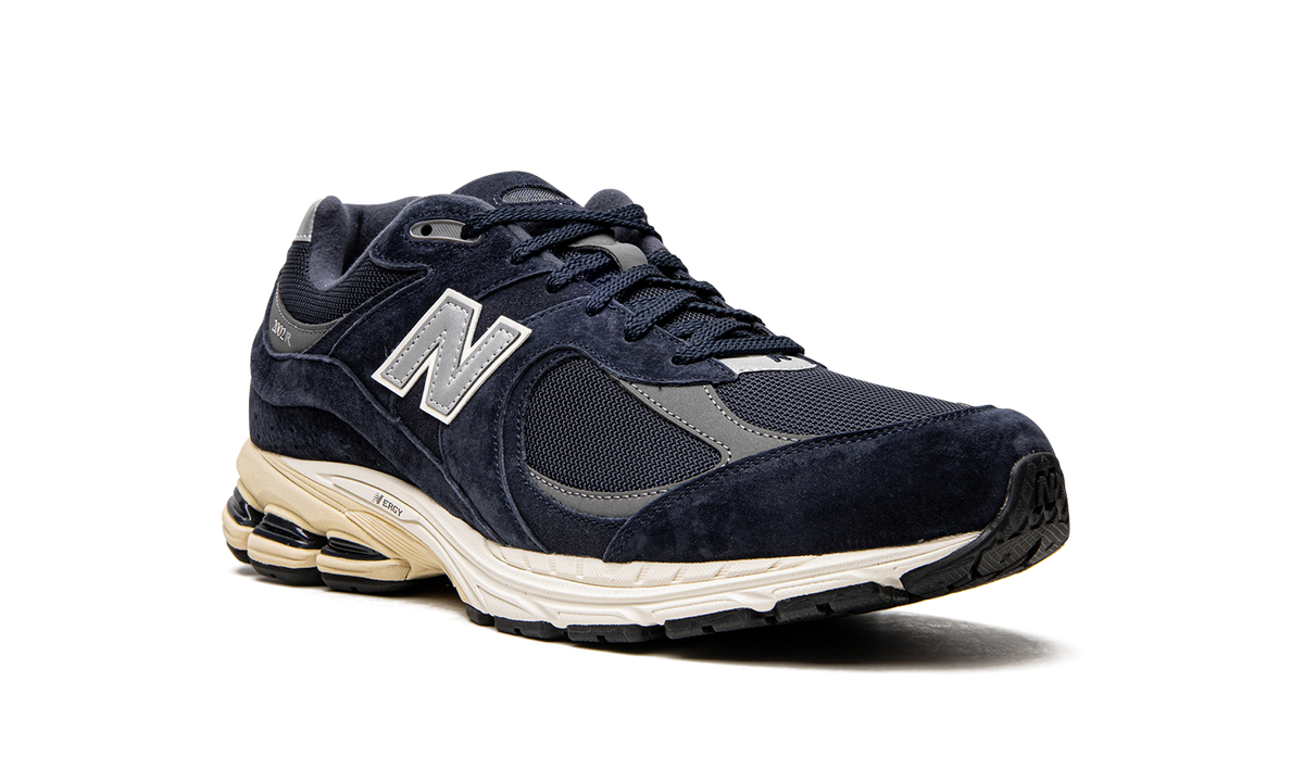 Overkicks - New Balance 2002R Eclipse Navy (M2002RCA) - detalle lateral interior