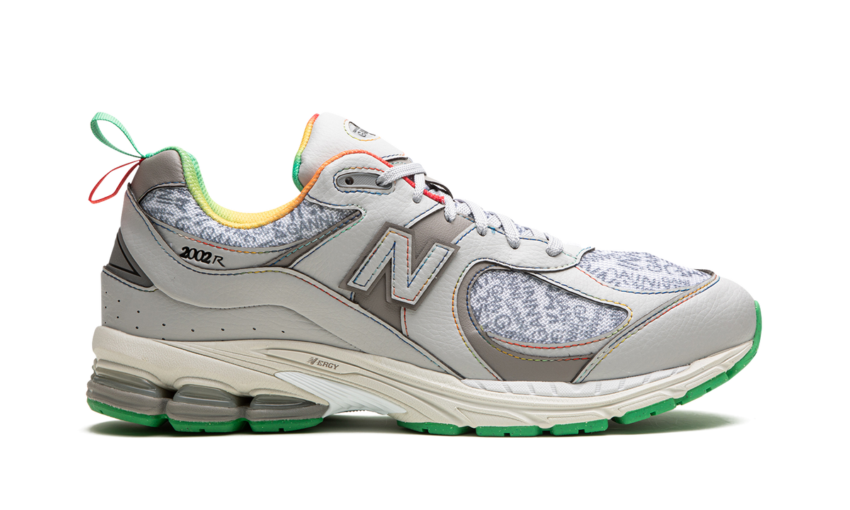 Overkicks - New Balance 2002R GANNI Rain Cloud (M2002RGD) - detalle talón