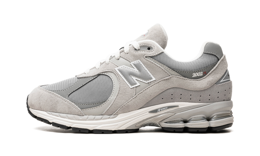 Overkicks - New Balance 2002R Gore-Tex Concrete (M2002RXJ) - vista lateral