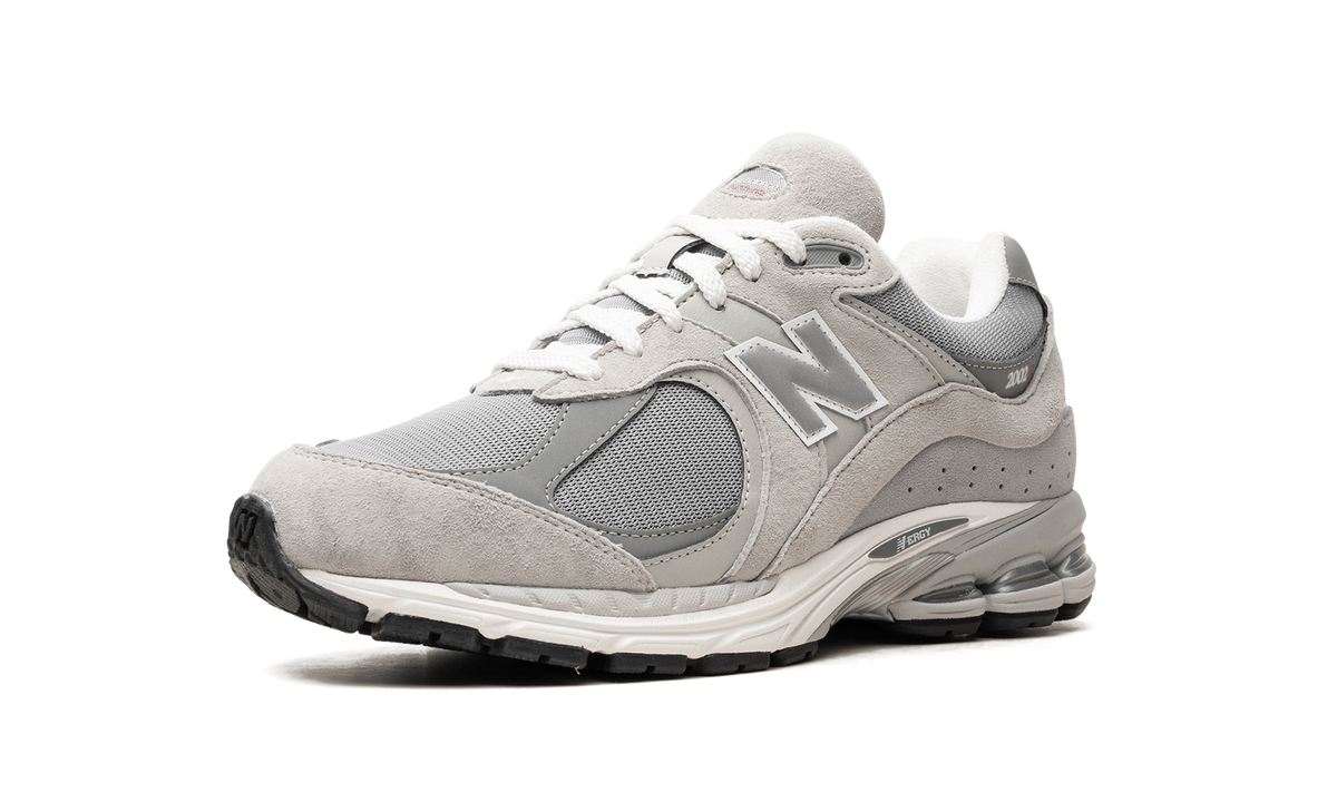 Overkicks - New Balance 2002R Gore-Tex Concrete (M2002RXJ) - detalle suela