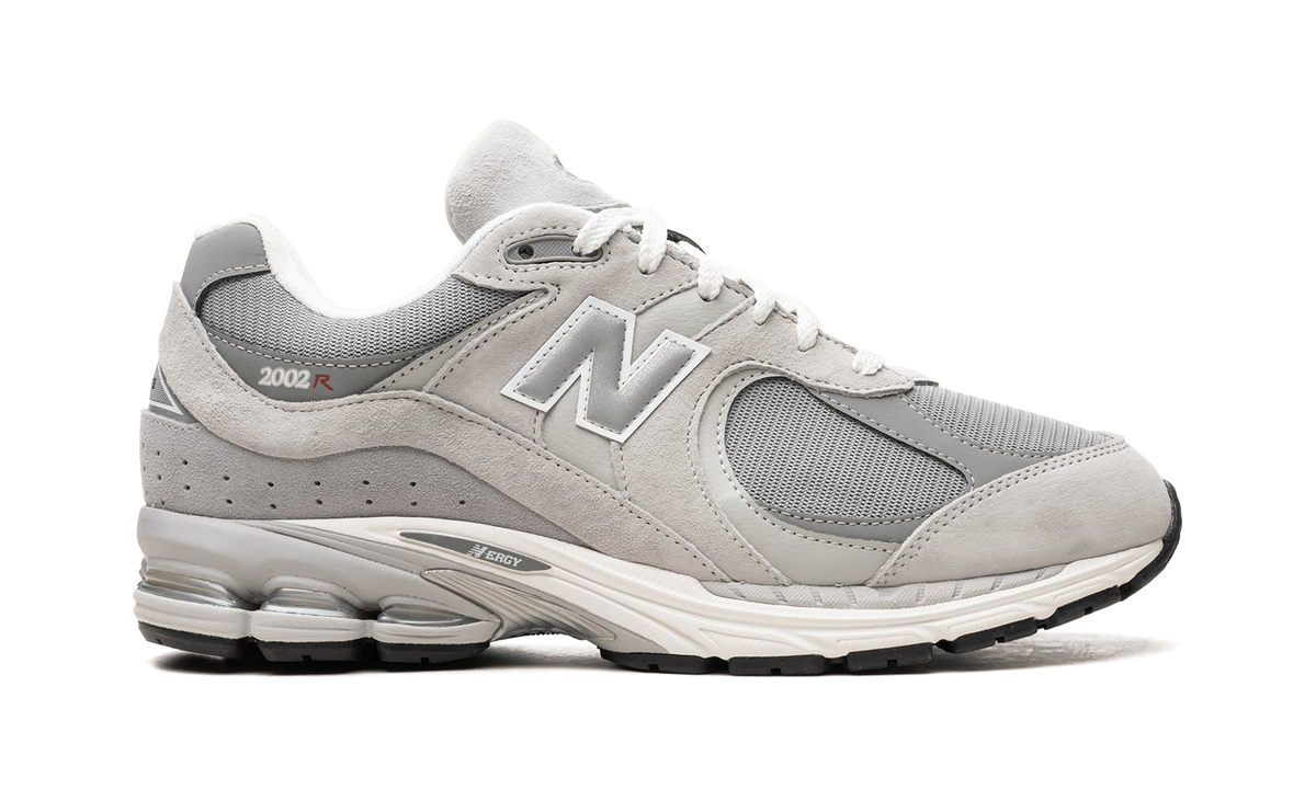 Overkicks - New Balance 2002R Gore-Tex Concrete (M2002RXJ) - detalle talón
