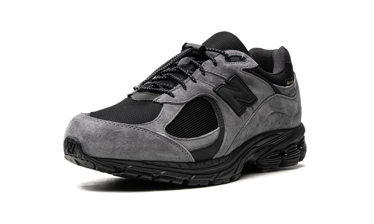 Overkicks - New Balance 2002R Gore-Tex JJJJound Charcoal (M2002RXZ) - detalle suela