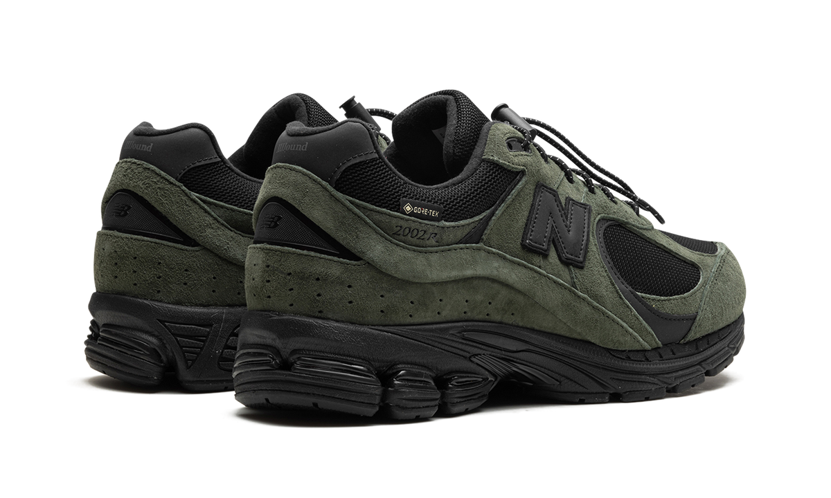 Overkicks - New Balance 2002R Gore-Tex JJJJound Pine (M2002RXY) - par completo