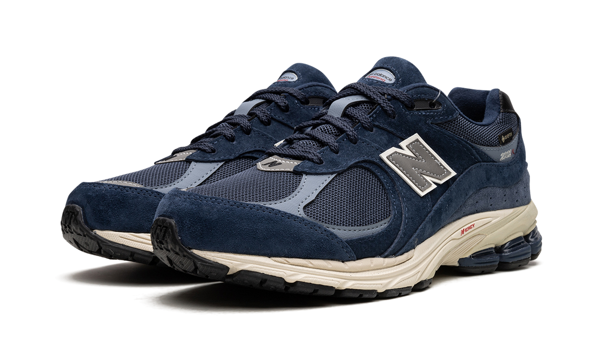 Overkicks - New Balance 2002R Gore-Tex Navy Arctic Grey (M2002RXF) - vista trasera