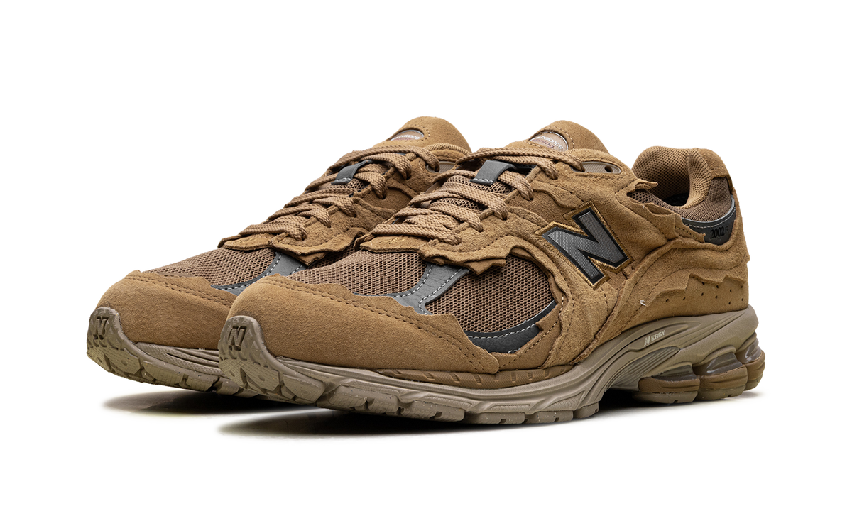 Overkicks - New Balance 2002R Gore-Tex Protection Pack Stucco (U20027OI) - vista trasera