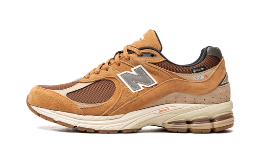 Overkicks - New Balance 2002R Gore-Tex Tobacco (M2002RXG) - vista lateral