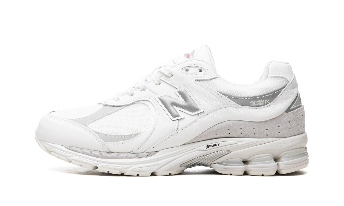 Overkicks - New Balance 2002R Gore-Tex White Brighton Grey (M2002RXM) - vista lateral