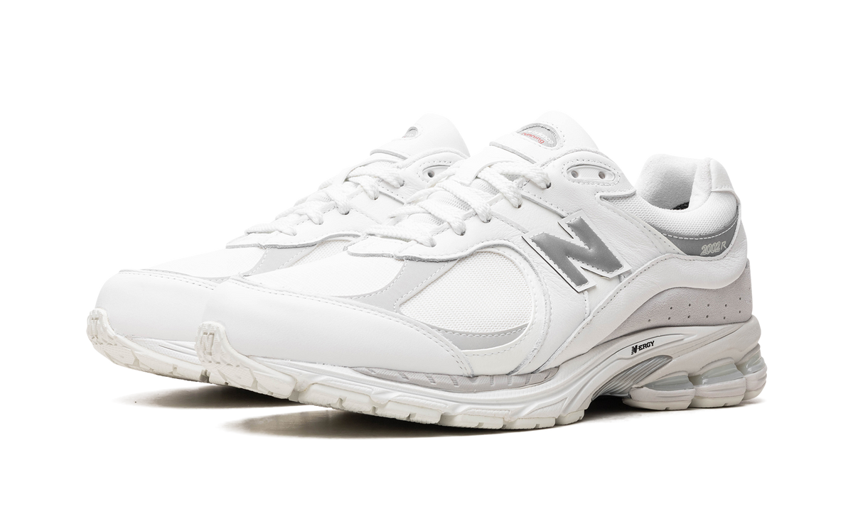 Overkicks - New Balance 2002R Gore-Tex White Brighton Grey (M2002RXM) - vista trasera