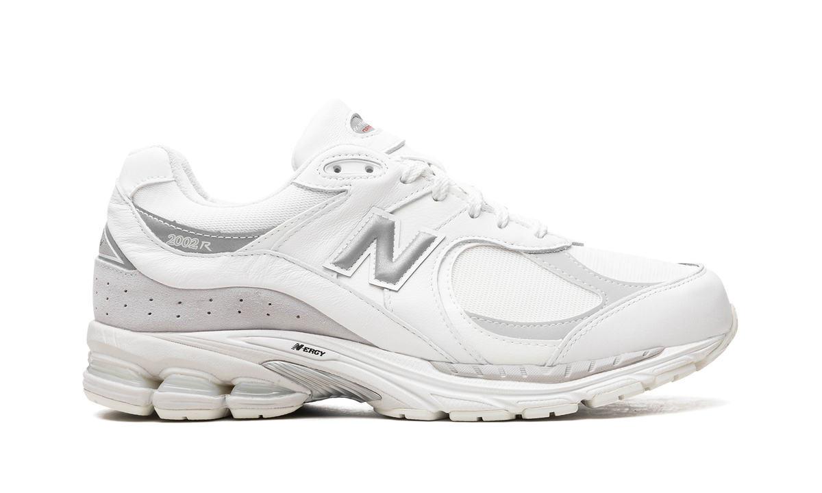 Overkicks - New Balance 2002R Gore-Tex White Brighton Grey (M2002RXM) - detalle talón