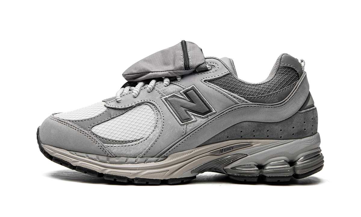Overkicks - New Balance 2002R Grey Pocket (M2002RVC) - vista lateral