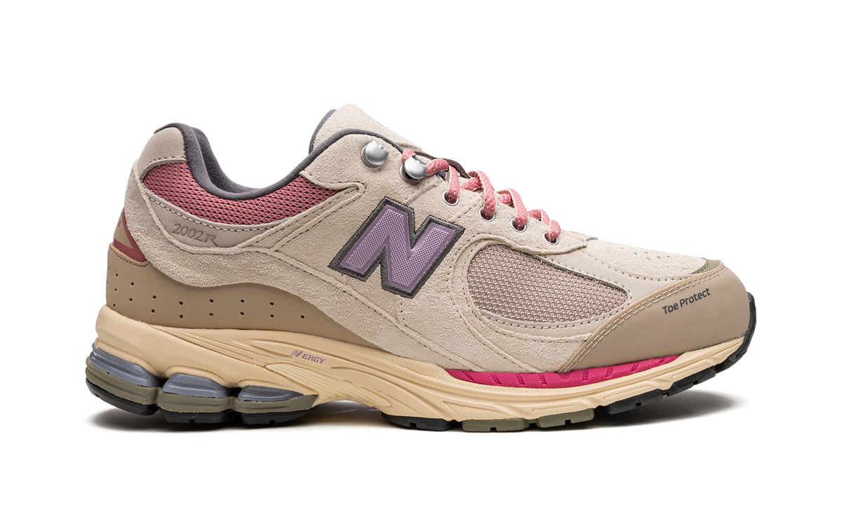 Overkicks - New Balance 2002R Hiking Pack Beige (M2002RWL) - detalle talón
