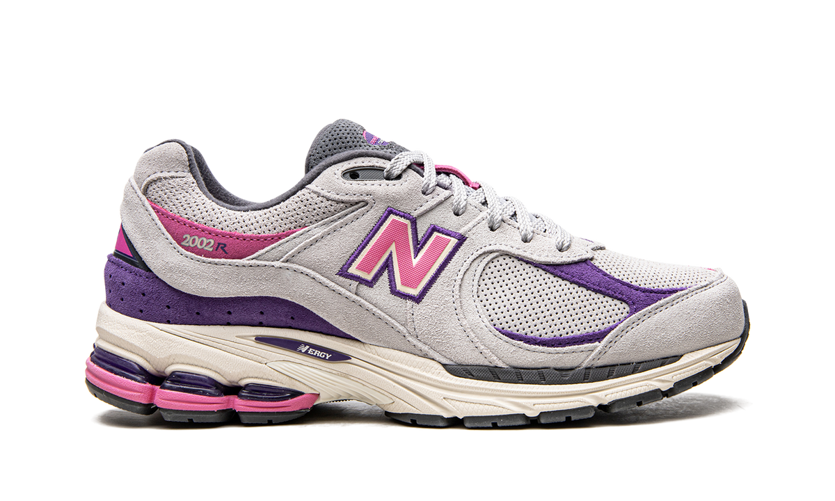 Overkicks - New Balance 2002R J. Crew Rain Cloud (M2002RWB) - detalle talón