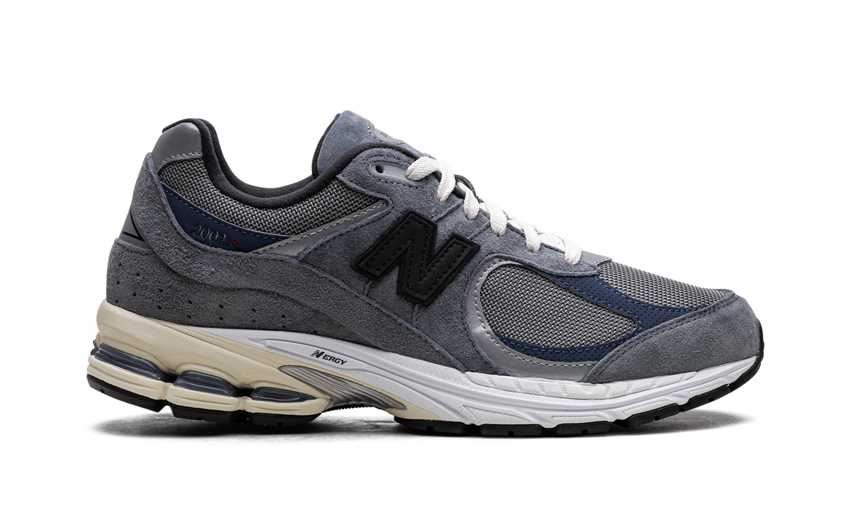 Overkicks - New Balance 2002R JJJJound Storm Blue (M2002RU2) - detalle talón