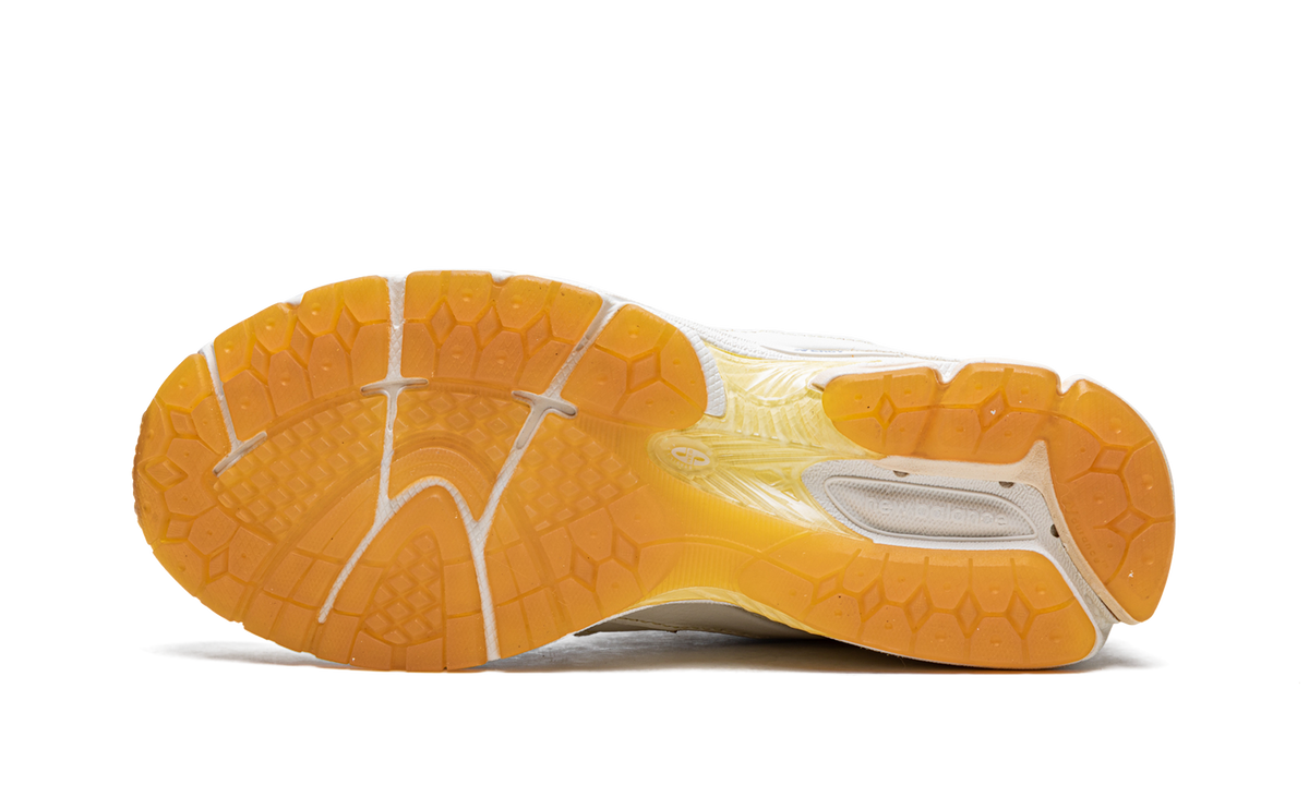 Overkicks - New Balance 2002R Joe Freshgoods Conversations Amongst Us (M2002RJ1) - vista superior