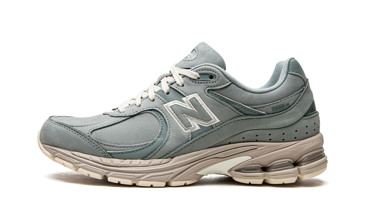 Overkicks - New Balance 2002R Kith Pistachio (M2002RK1) - vista lateral