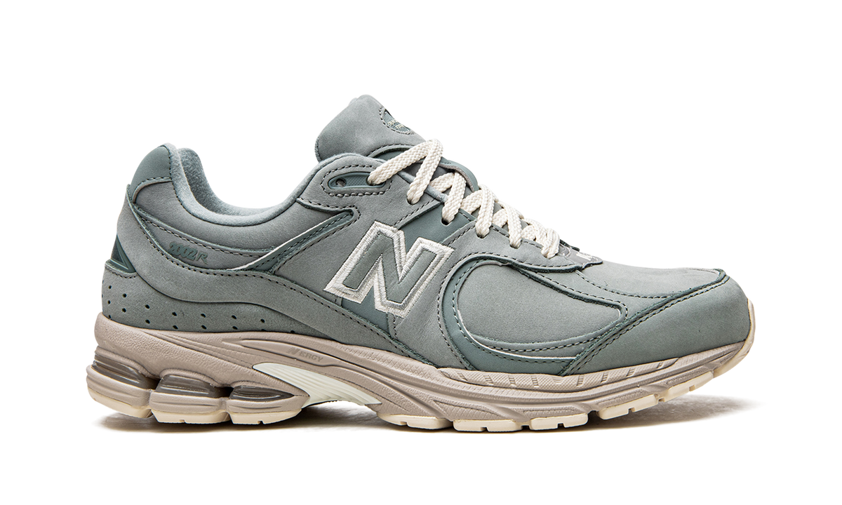 Overkicks - New Balance 2002R Kith Pistachio (M2002RK1) - detalle talón