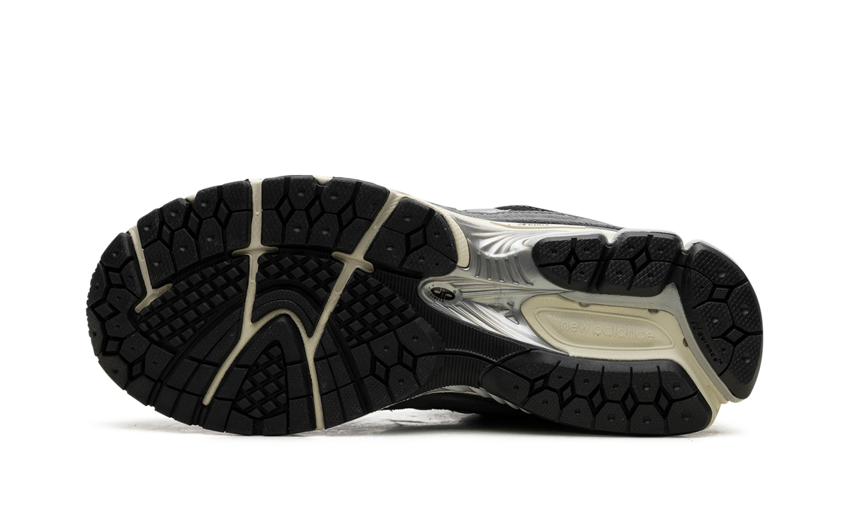 Overkicks - New Balance 2002R Magnet Sandstone (M2002RSH) - vista superior