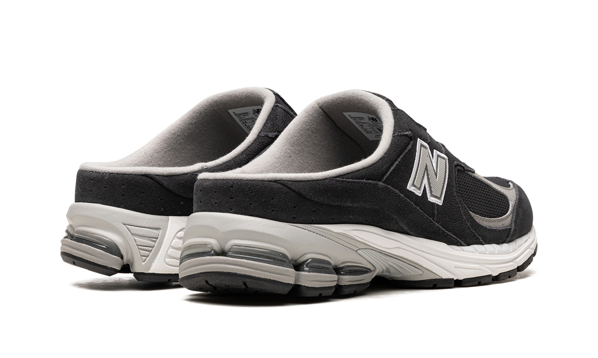 Overkicks - New Balance 2002R Mule Phantom (M2002RMC) - par completo