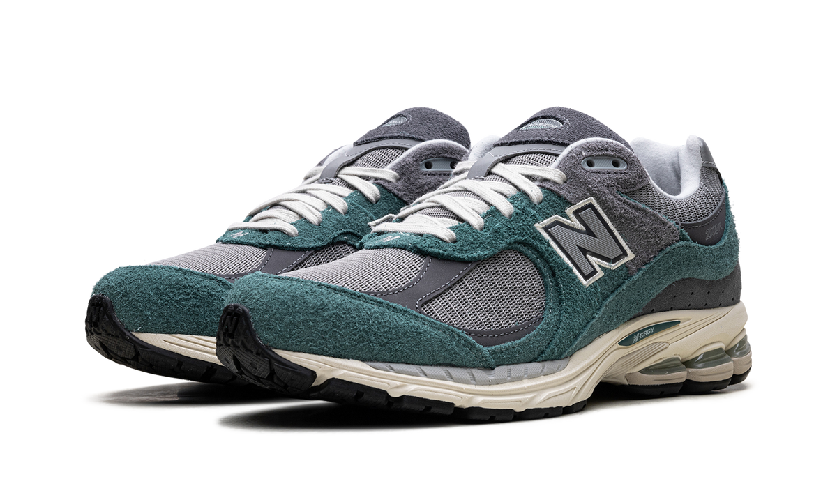 Overkicks - New Balance 2002R New Spruce Magnet (M2002REM) - vista trasera