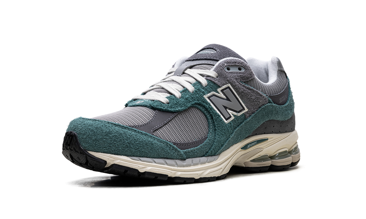 Overkicks - New Balance 2002R New Spruce Magnet (M2002REM) - detalle suela