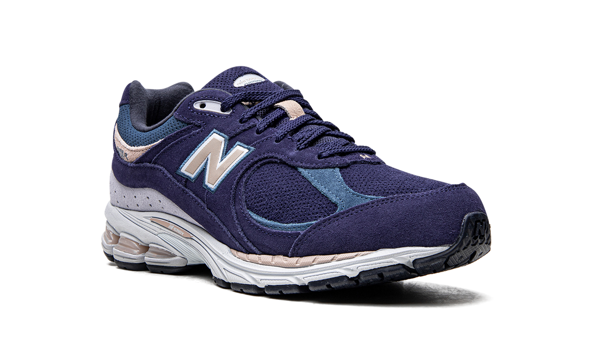 Overkicks - New Balance 2002R Night Tide (M2002RWC) - detalle lateral interior
