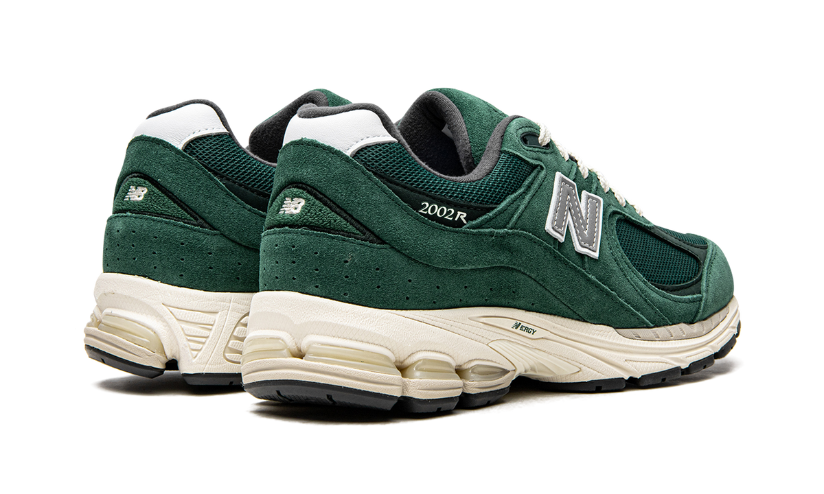 Overkicks - New Balance 2002R Nightwatch Green (M2002RHB) - par completo