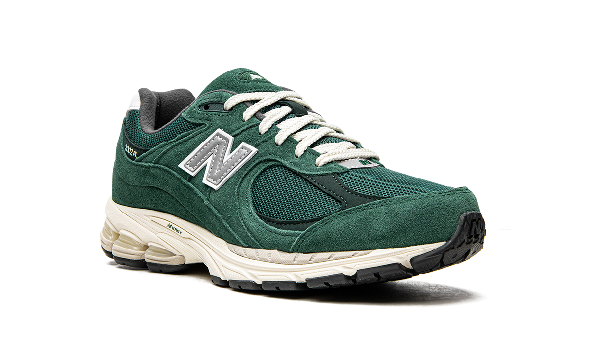 Overkicks - New Balance 2002R Nightwatch Green (M2002RHB) - detalle lateral interior
