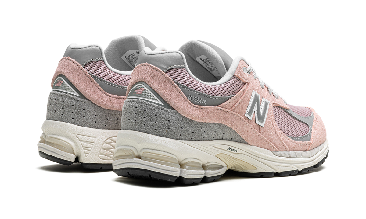 Overkicks - New Balance 2002R Orb Pink (M2002RFC) - par completo