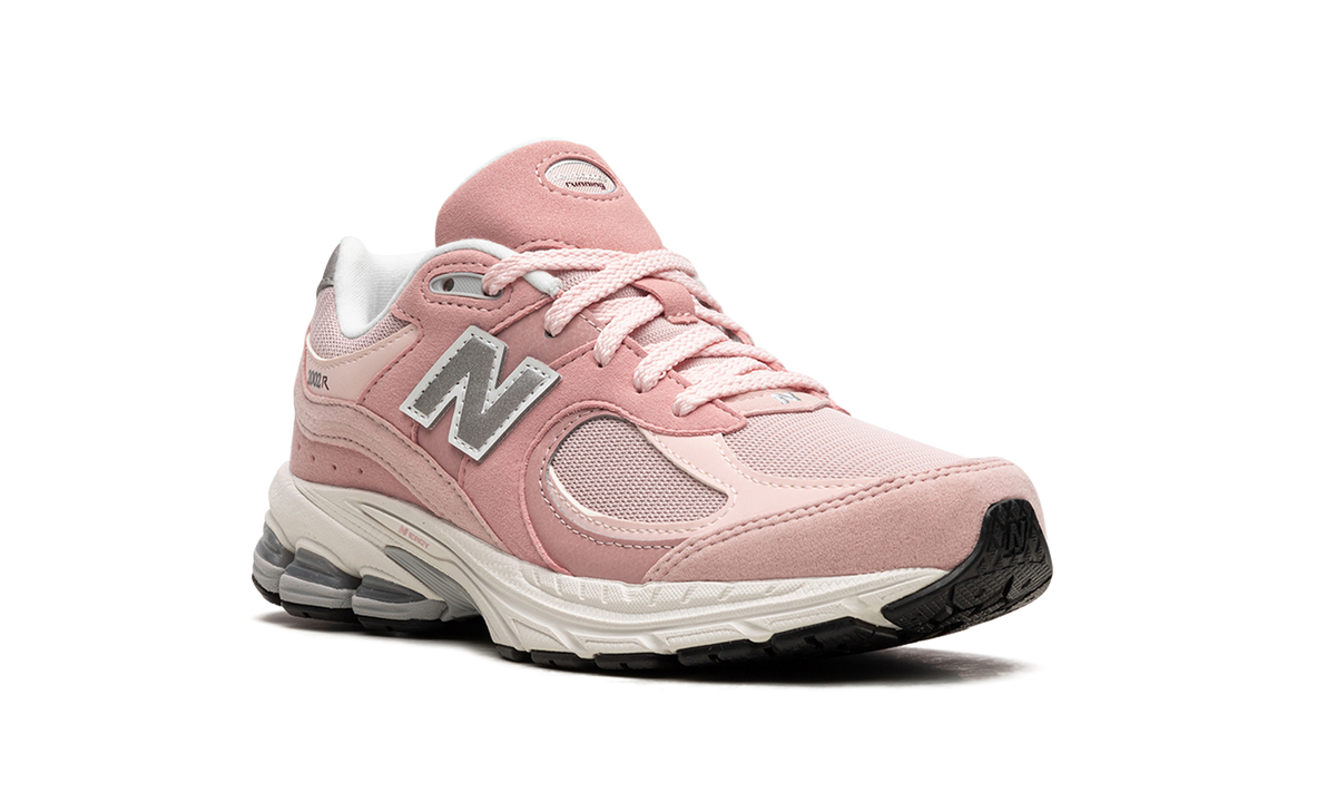 Overkicks - New Balance 2002R Pink Sand (GS) (GC2002SK) - imagen 7