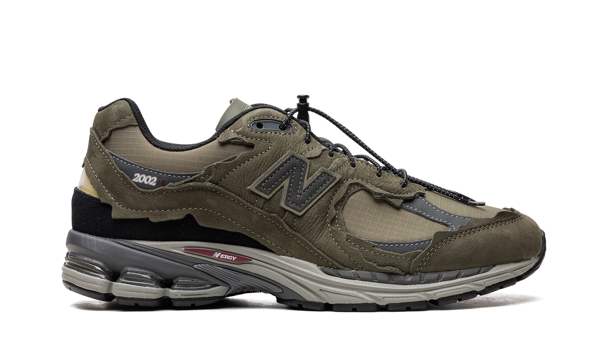 Overkicks - New Balance 2002R Protection Pack Dark Moss (M2002RDN) - detalle talón