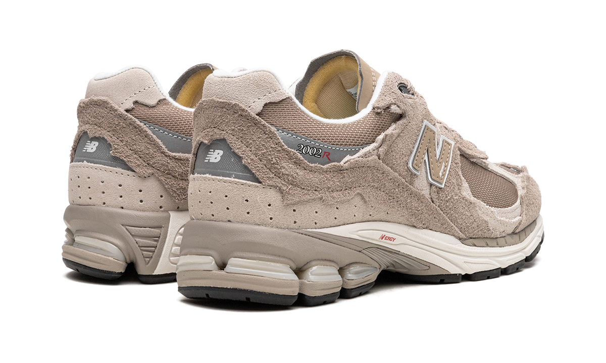 Overkicks - New Balance 2002R Protection Pack Driftwood (M2002RDL) - par completo