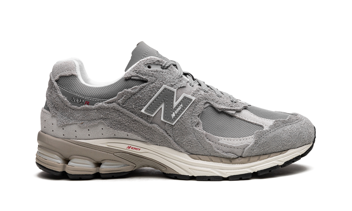 Overkicks - New Balance 2002R Protection Pack Grey (M2002RDM) - detalle talón